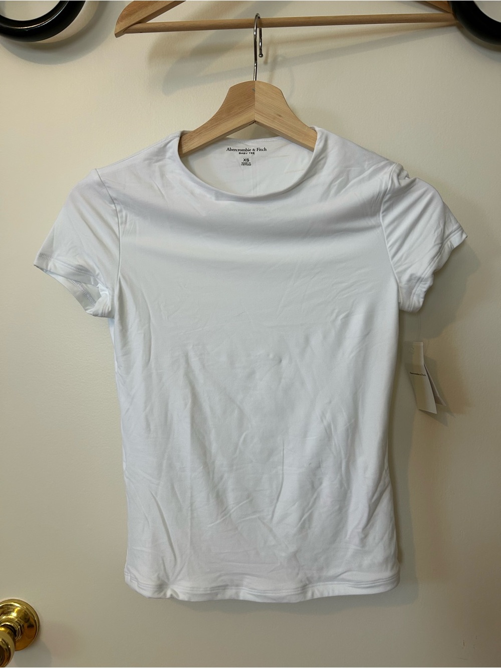 Abercrombie & Fitch Women's White baby tee Short-Sleeve Crew Tee